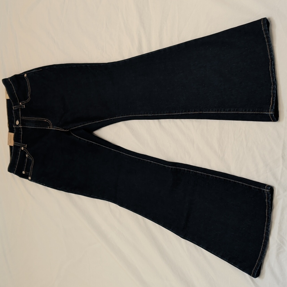 Levi's 726 Jeans Women's flare Leg high rise size 28x32. New. - Picture 4 of 14